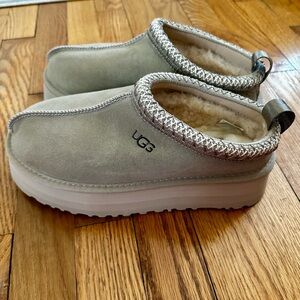 Women’s UGG Platform Tasmans